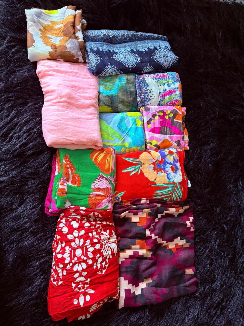 Lot - Mixed Colors Women's Scarves Bundle